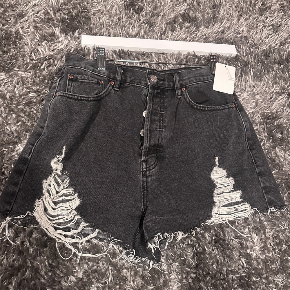 Pacsun black jean shorts 
Size 28